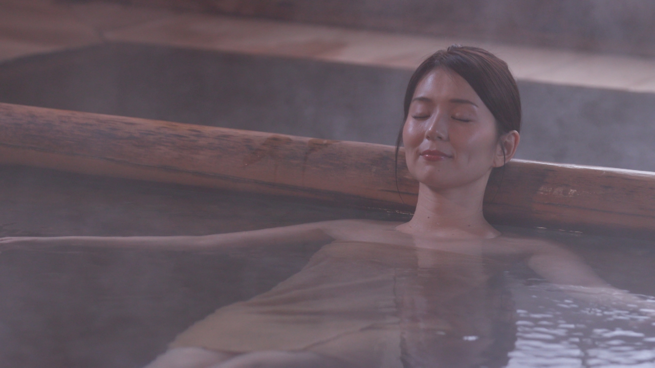 【群馬の秘湯】法師温泉の明治時代の面影を残す大浴場と、猿ヶ京温泉の開放感あふれる野天風呂を満喫！