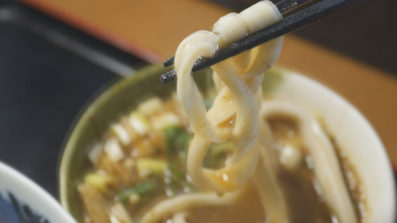 「牡蠣ダシの肉汁つけうどん」行列でも食べたい…出汁が想像以上に旨いうどん店【川越】