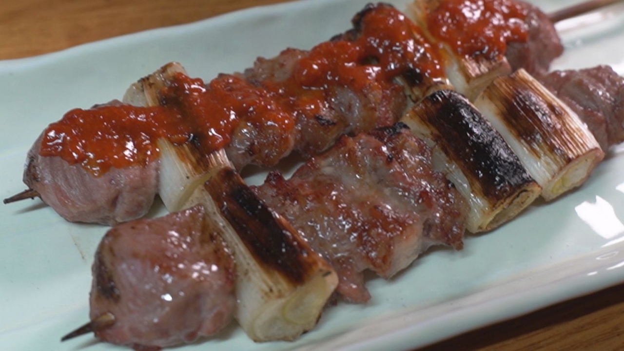 「かしら」名物の"かしら"を辛め味噌だれで！