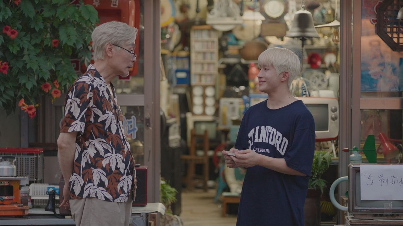 韓国編第1話「骨董品店」