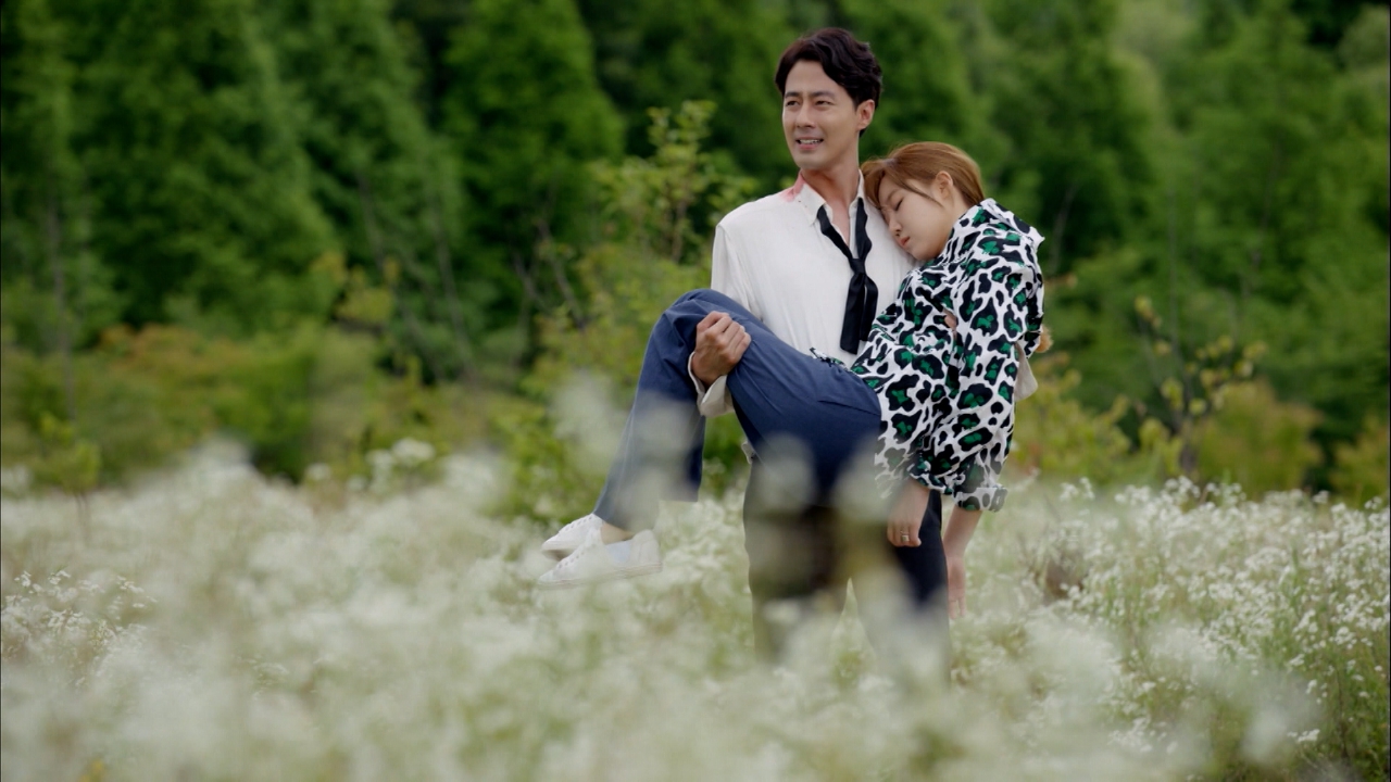 特集3本(1)実写化第2弾「時計館の殺人」(2)Huluオリジナル「手越祐也のワンダフルライフ」(3)「神の雫/Drops of God」▼「大丈夫、愛だ」第1話後半